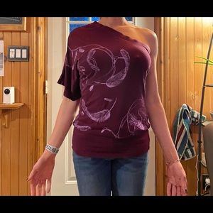 Purple asymetric top